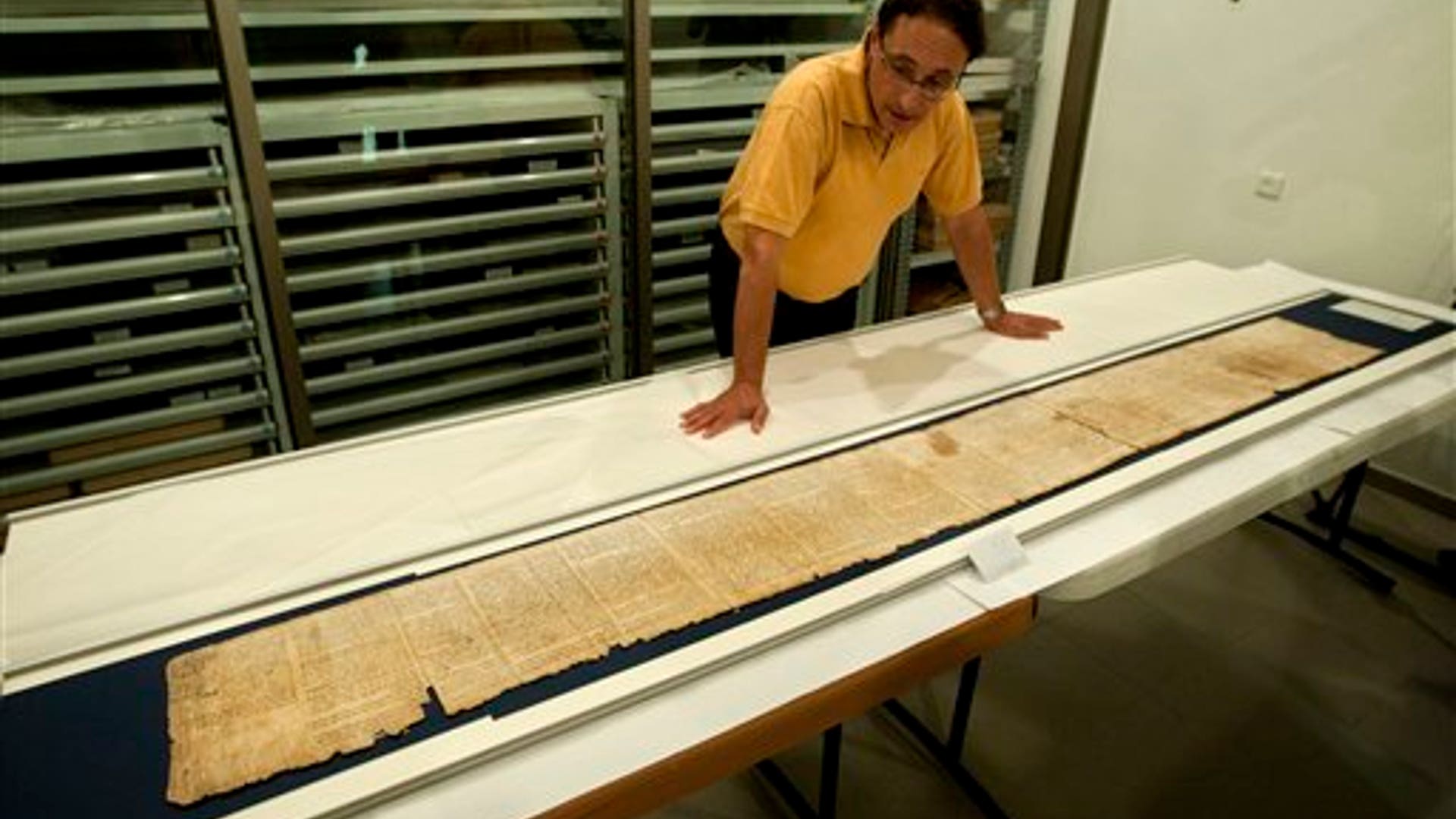 Israel_Dead_Sea_scrolls_3