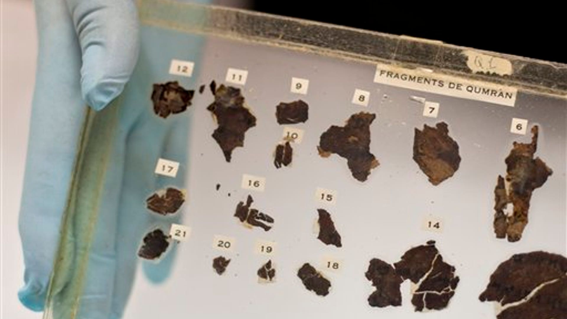 Israel_Dead_Sea_scrolls_5