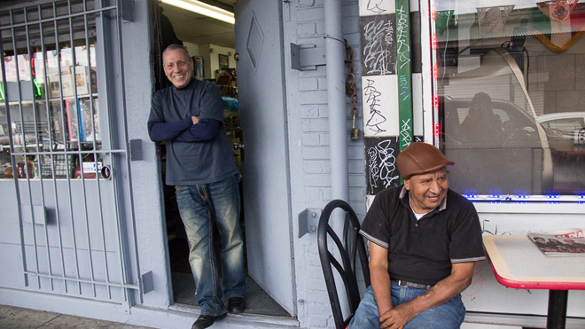 Italian_Market_Latino_1a