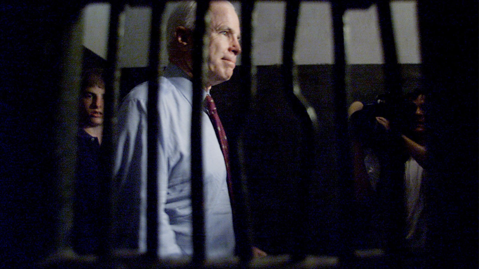 Vietnam war veterann John McCain of Arizona walks in the infamous 