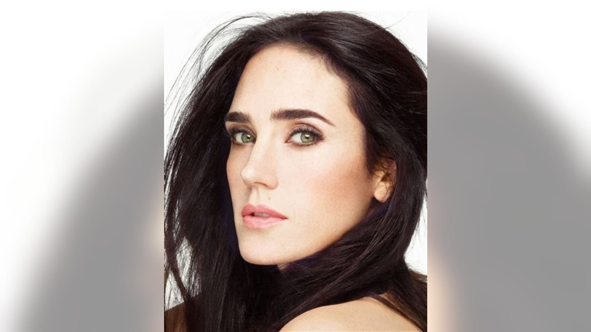 Jennifer_Connelly_home_AP