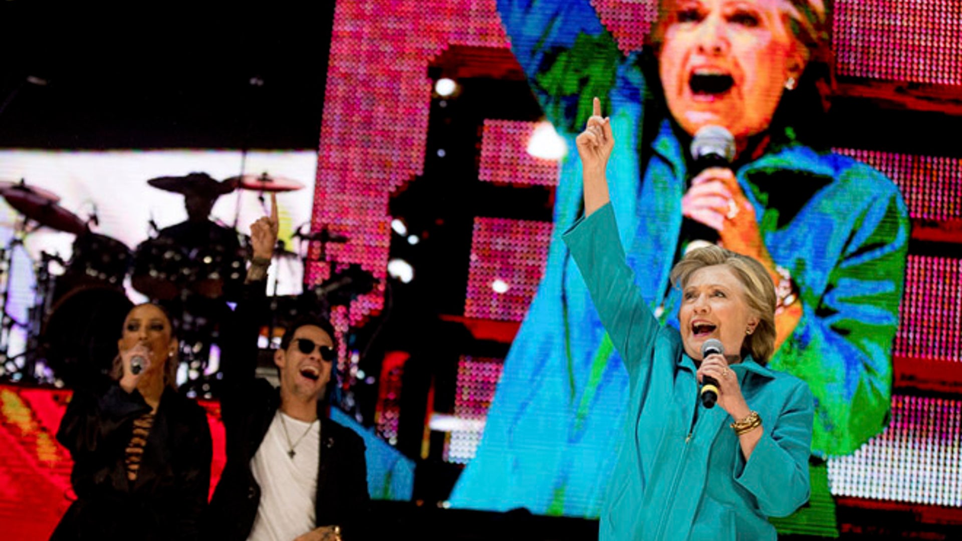 Jlo_Marc_Hillary__8_