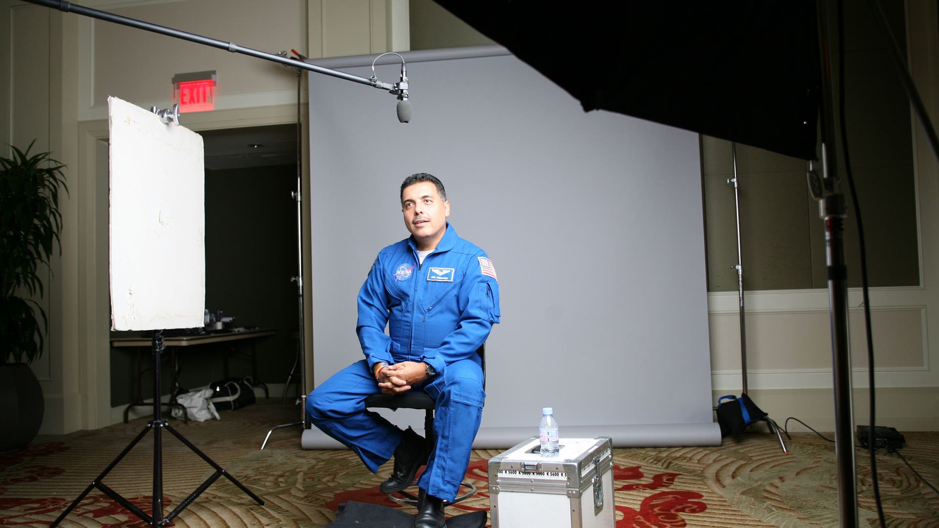 Jose_Hernandez_on_set____Timothy_Greenfield_Sanders_Studio