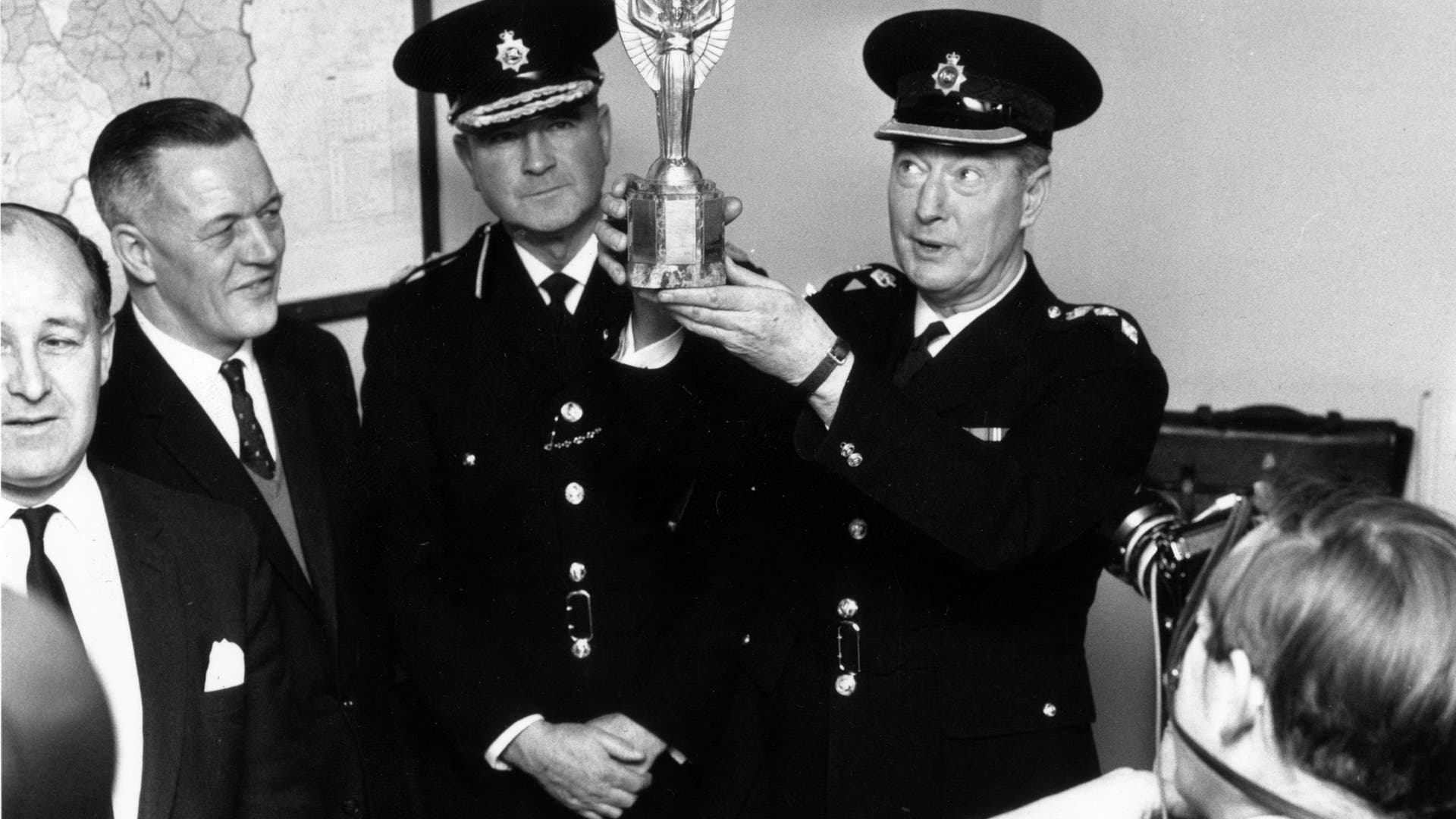 Jules_Rimet_Trophy__10_