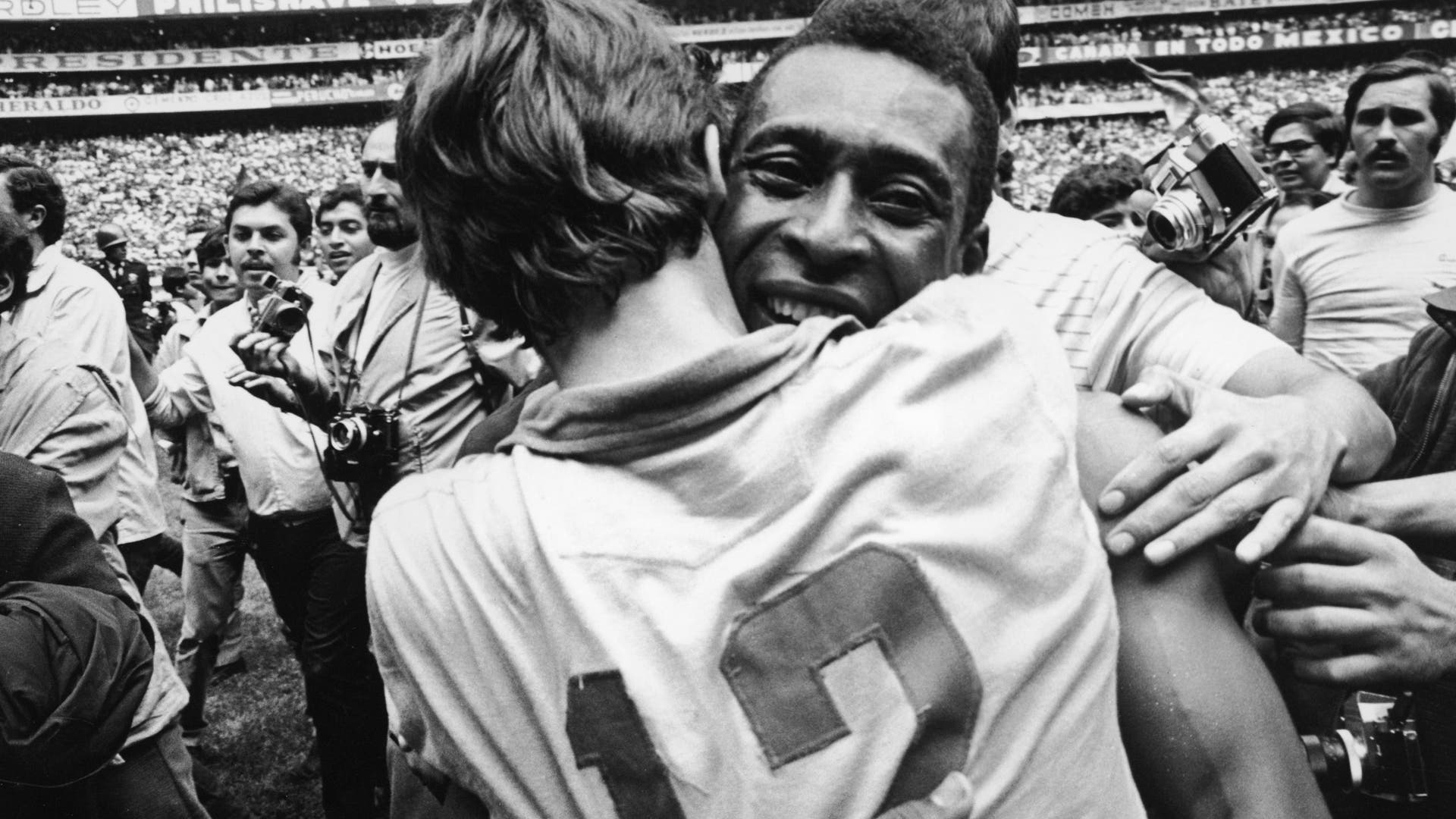 Jules_Rimet_Trophy__13_