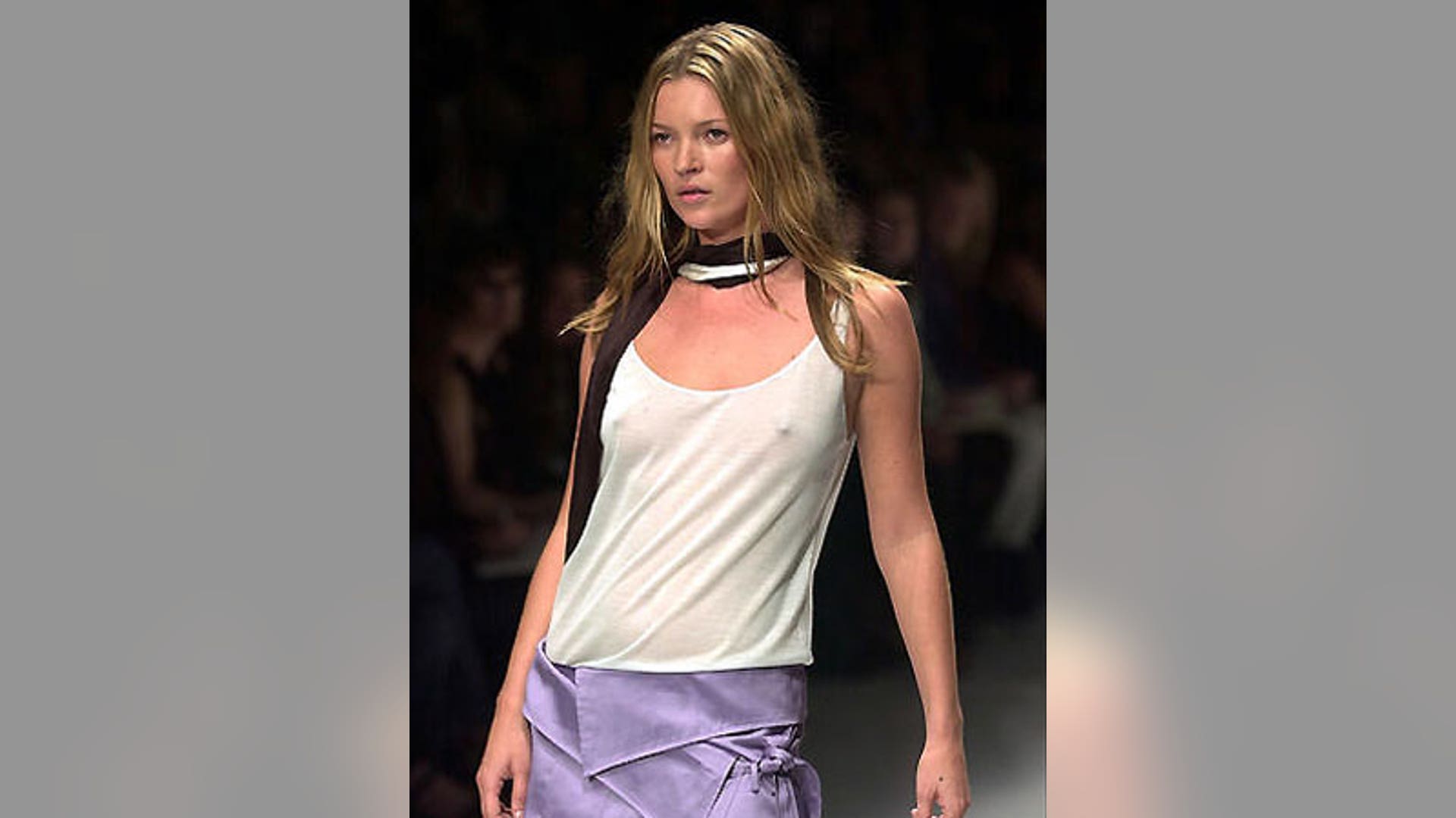 Kate_Moss_on_the_runway2