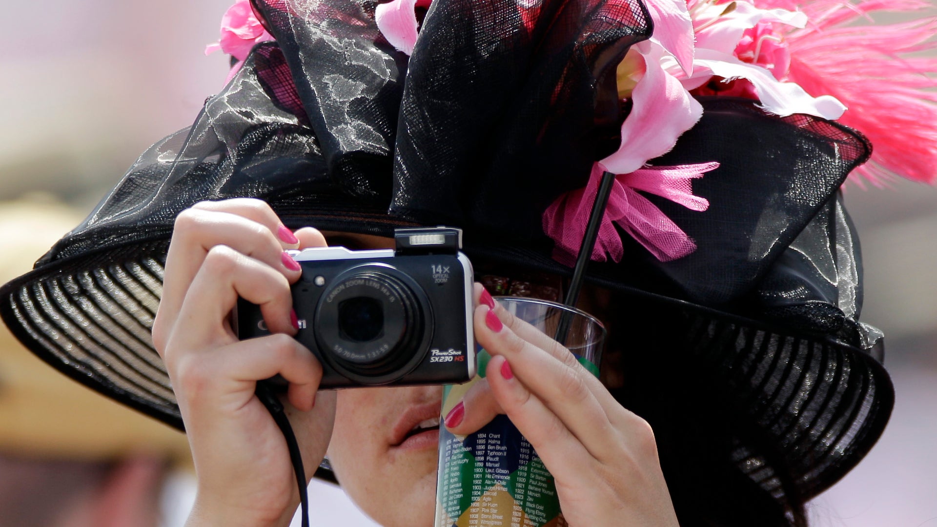 Kentucky_Oaks_Horse_R_Pata_1_