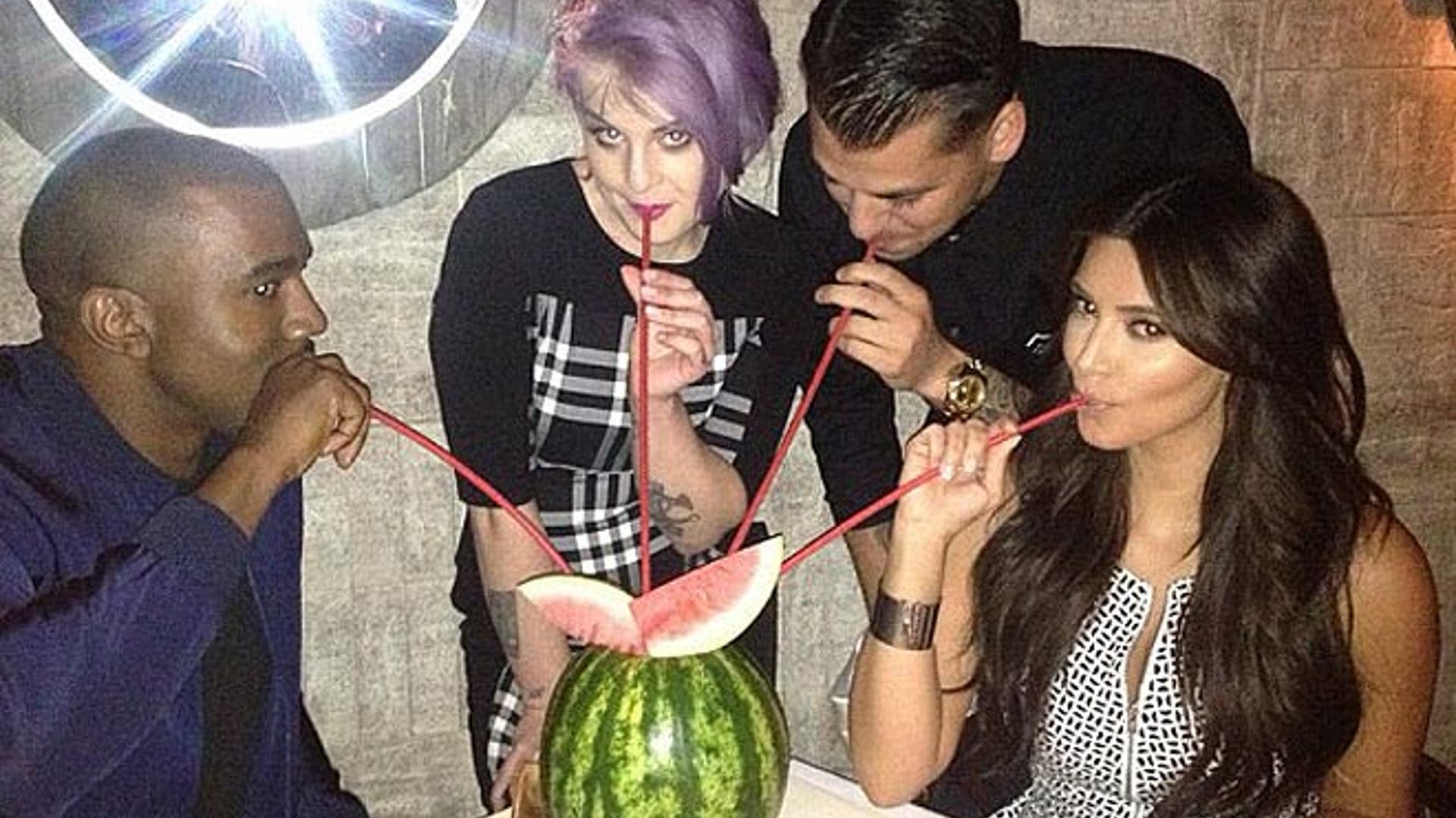 Kim_K_and_Kelly_Osbourne