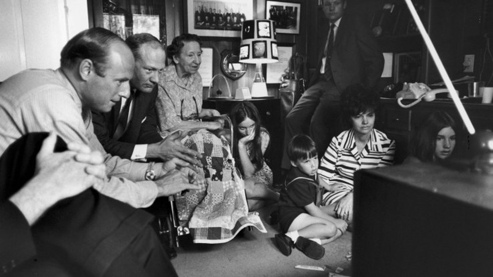 At home with Apollo 13 astronaut Jim Lovell's family in 1970