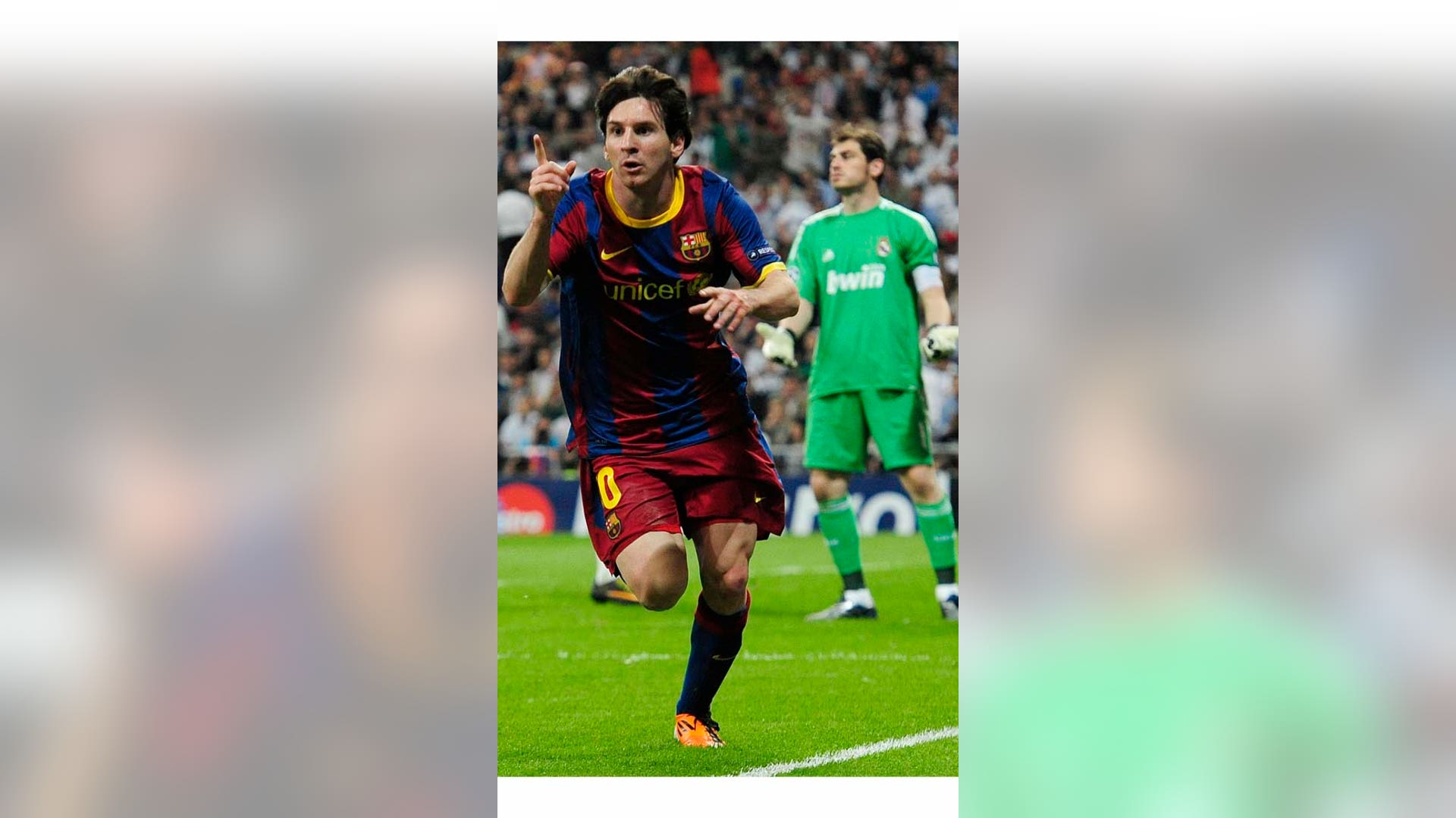 Lionel Messi 7 4282011