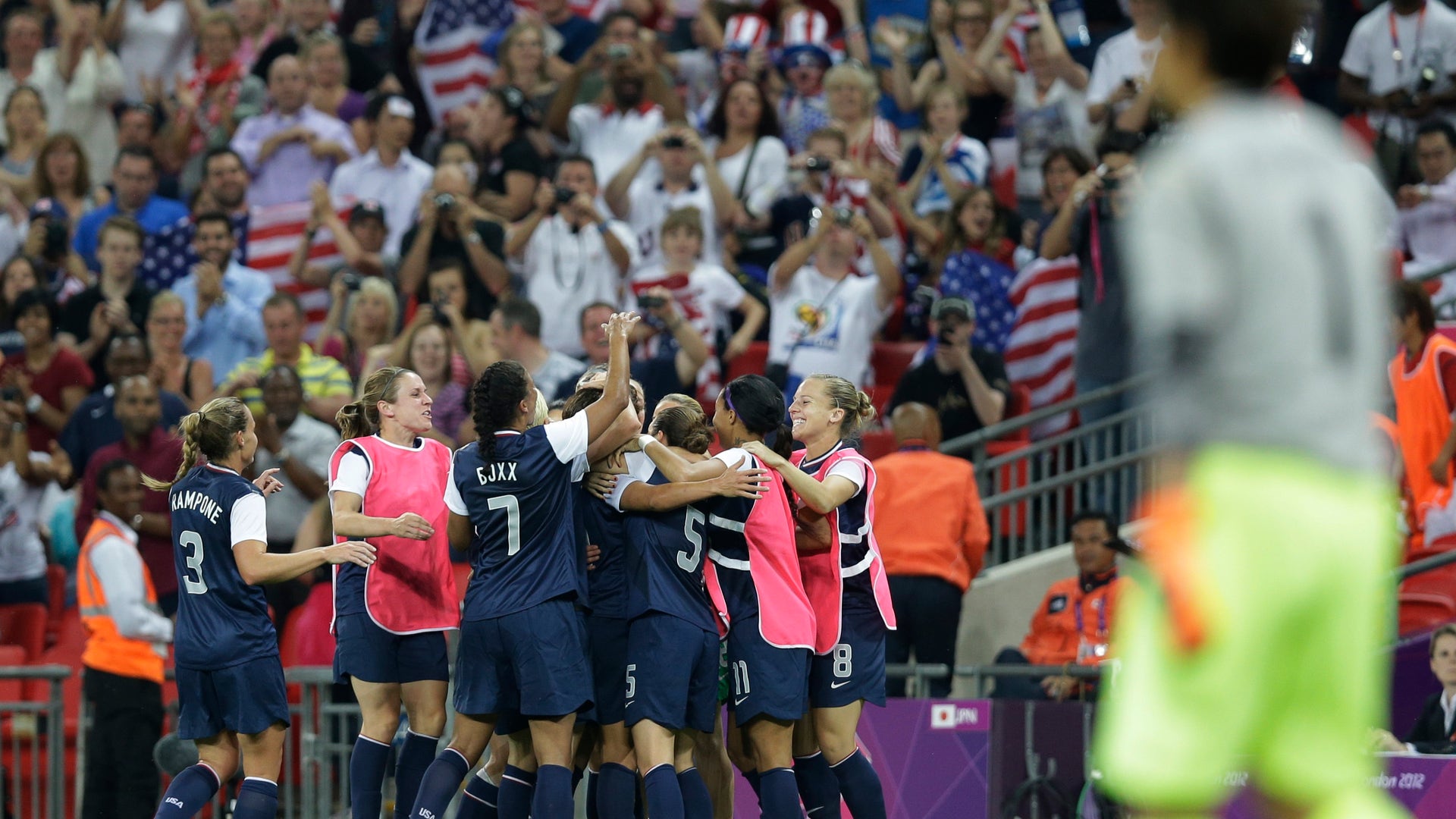 London_Olympics_Socce_Carr_13_