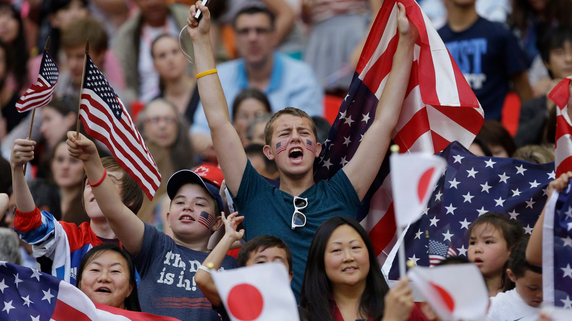 London_Olympics_Socce_Carr_2_