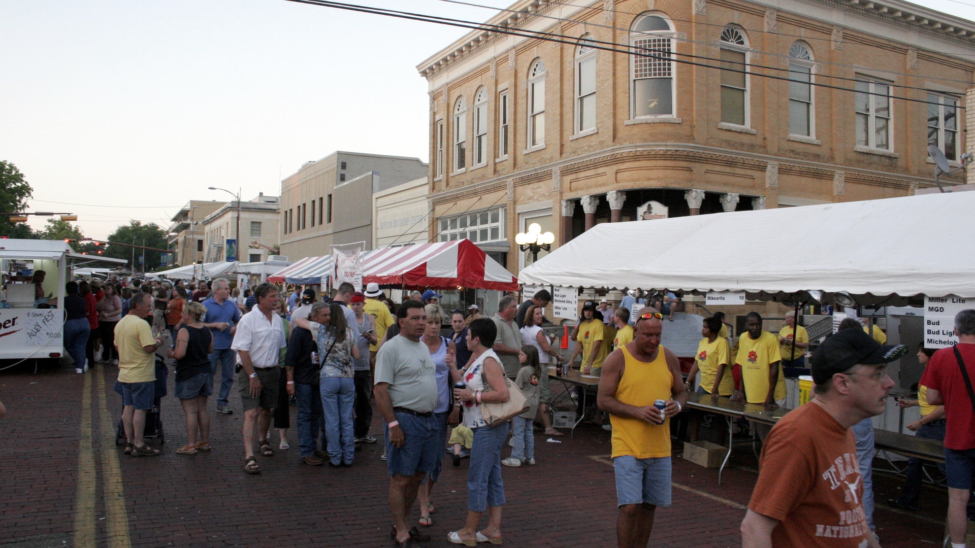 Longview_Photo_1_by_Paul_Anderson