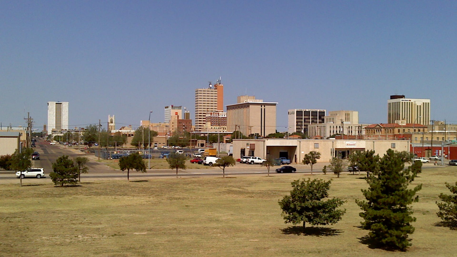 Lubbock_by_Scott_W__Lang_via_Wikipedia