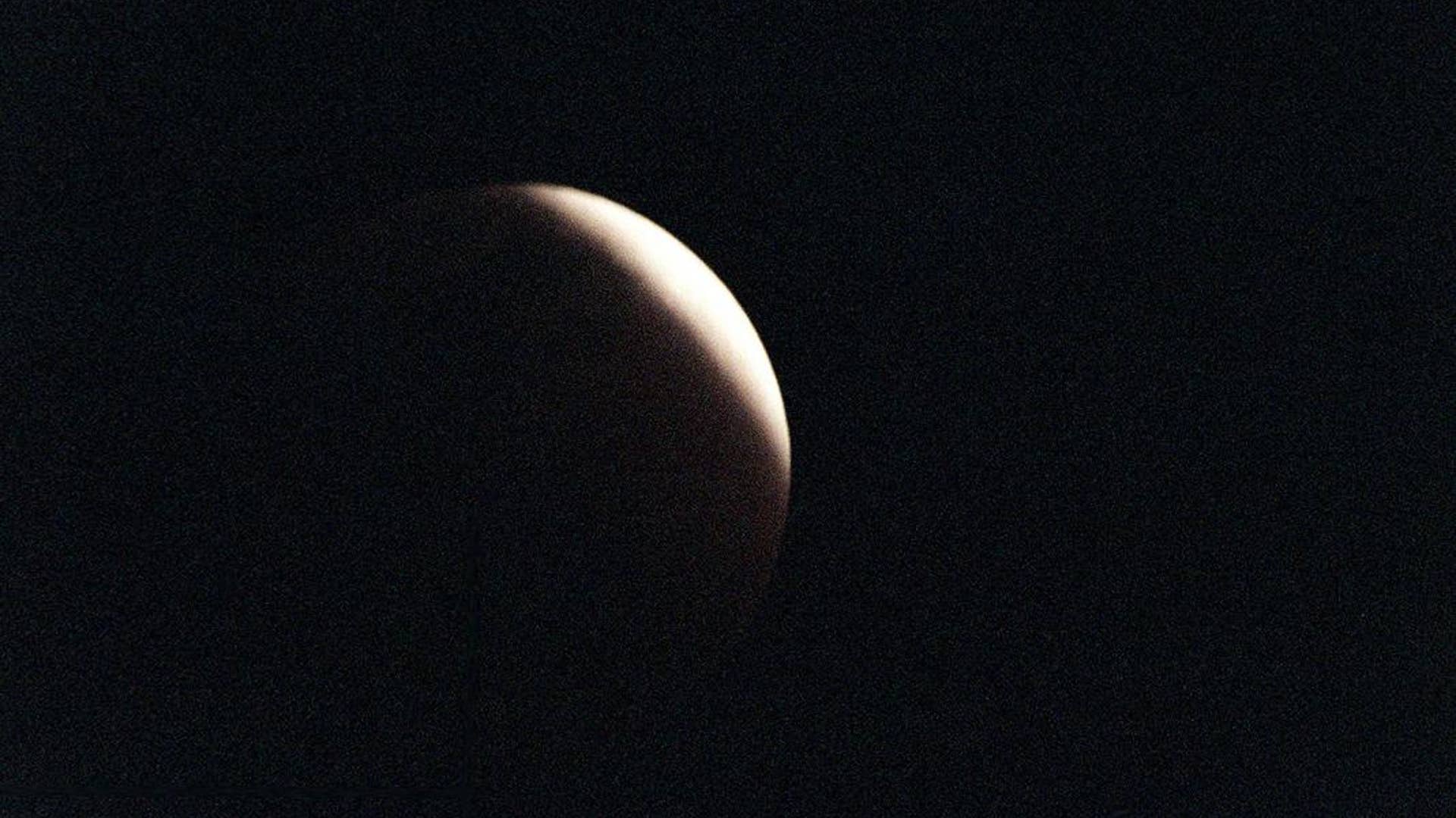 Lunar_Eclipse_from_Merritt_Island__Fl___nearly_full