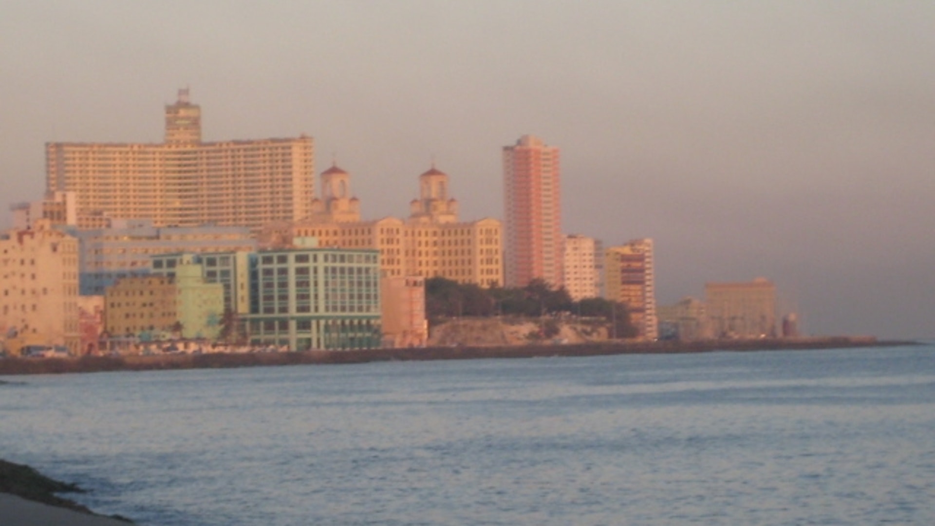 Malecon_sunrise