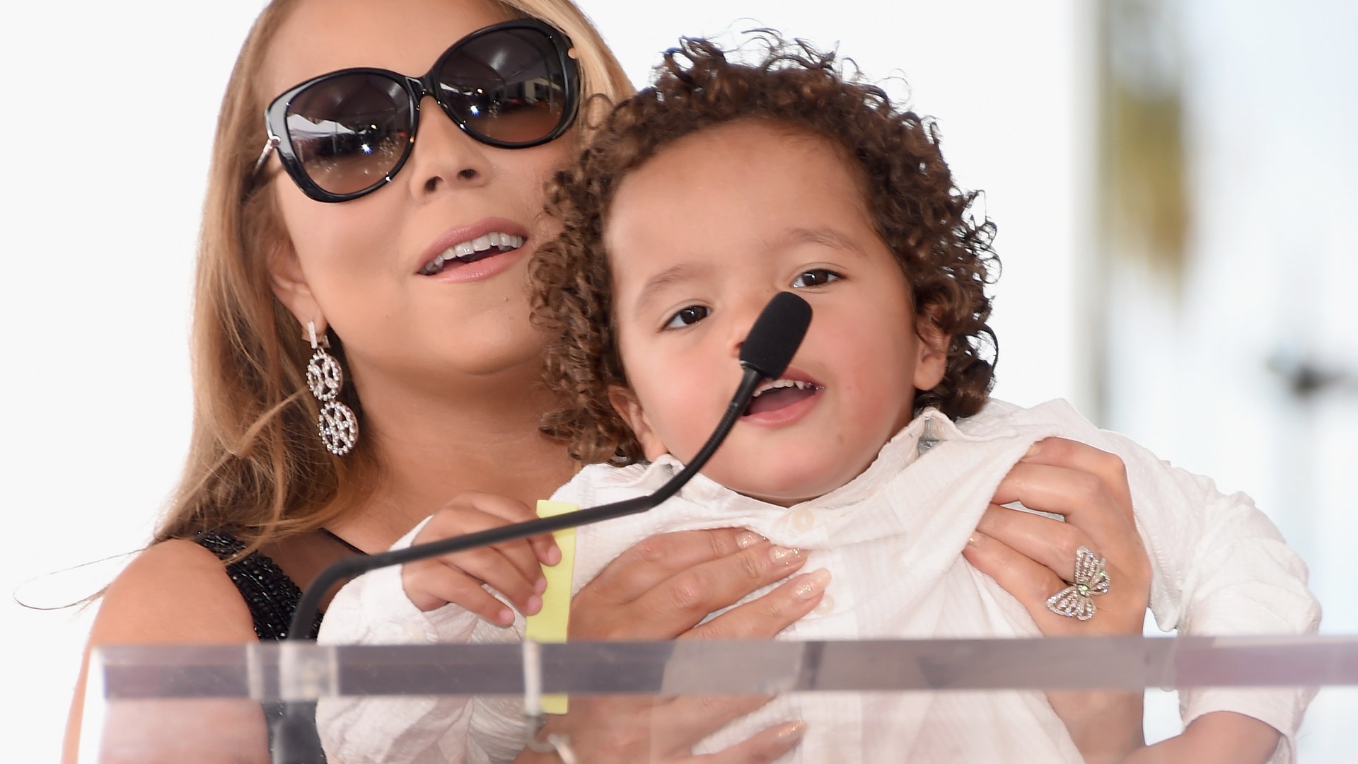 Mariah_Carey_walk_of_fame__1_