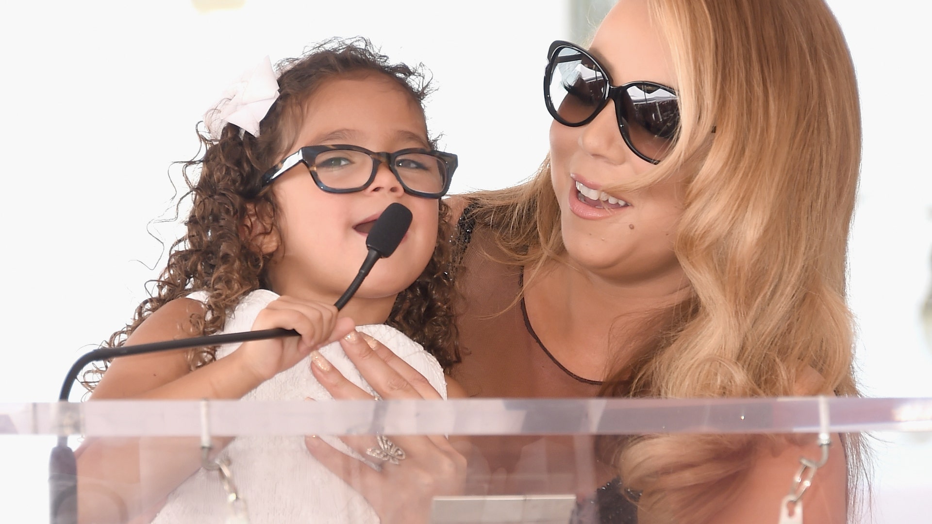 Mariah_Carey_walk_of_fame__15_