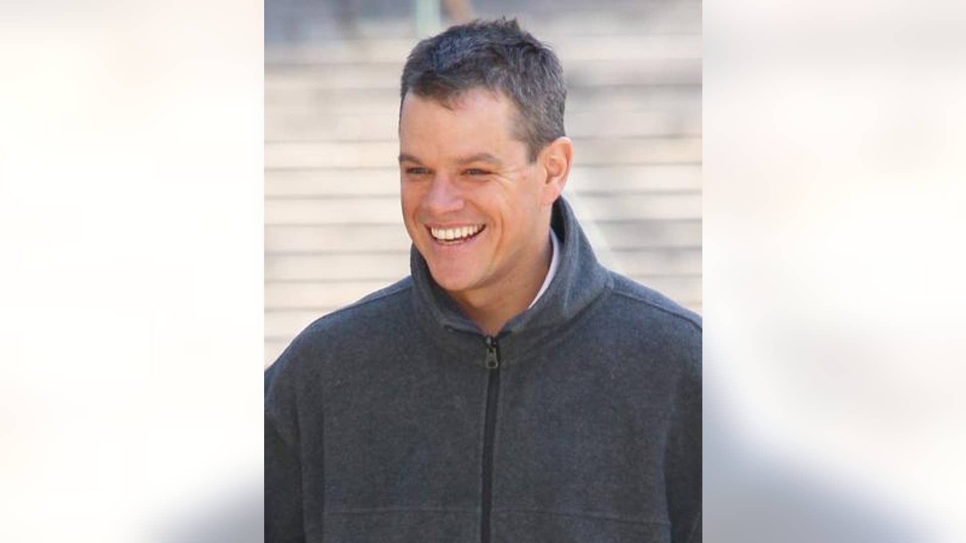 Matt_Damon_Smile_x17