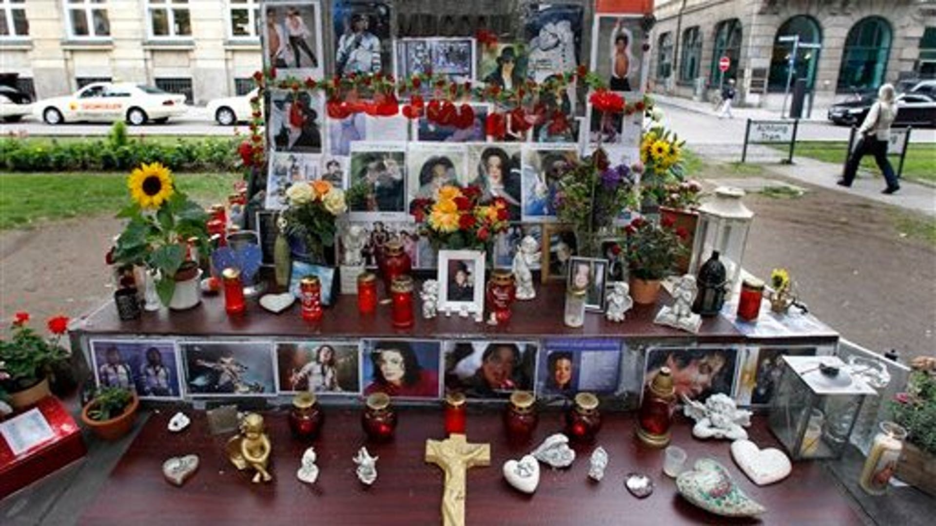 Memorial_to_Michael_2