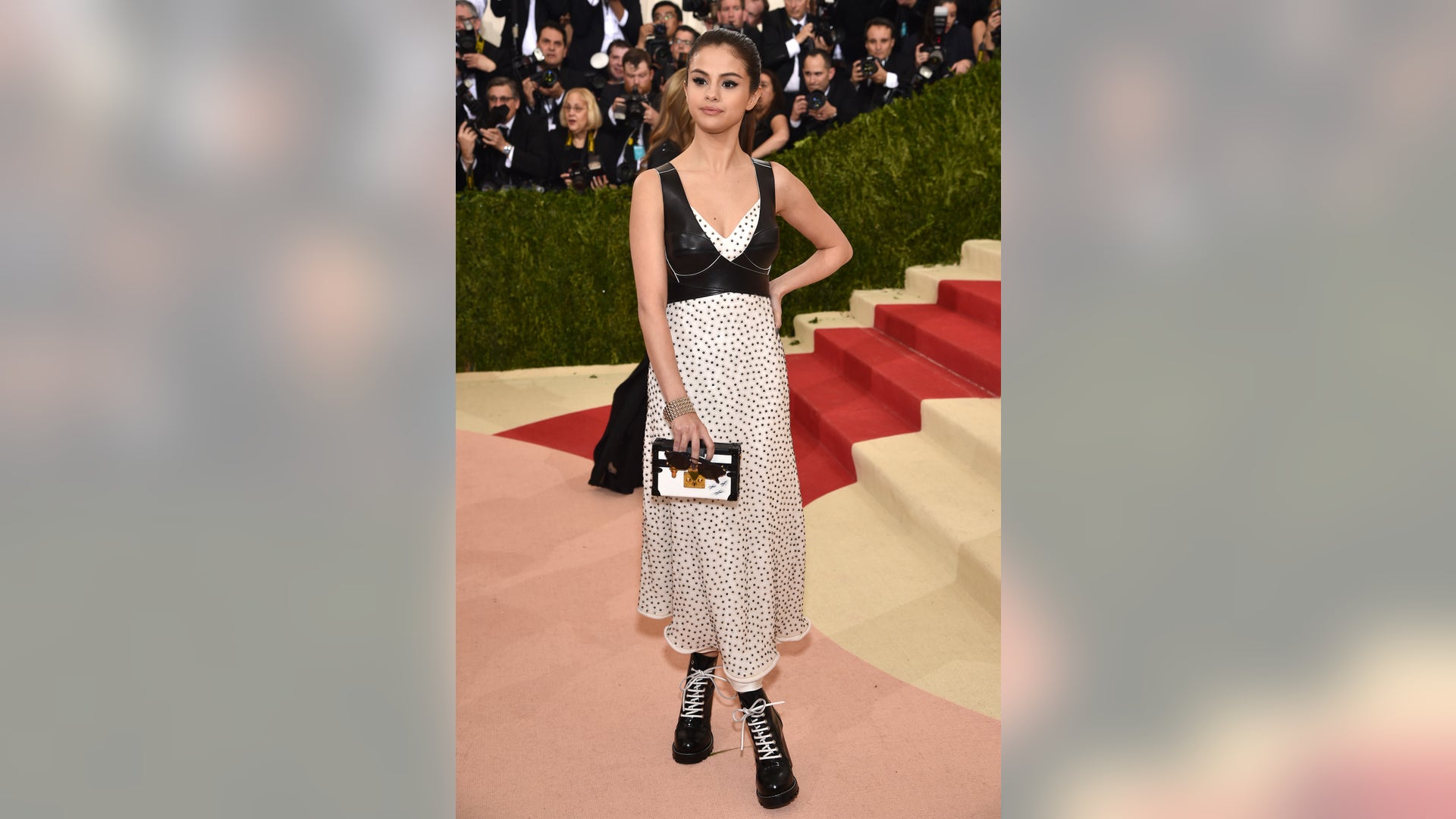 Met_Gala_one_more__4_