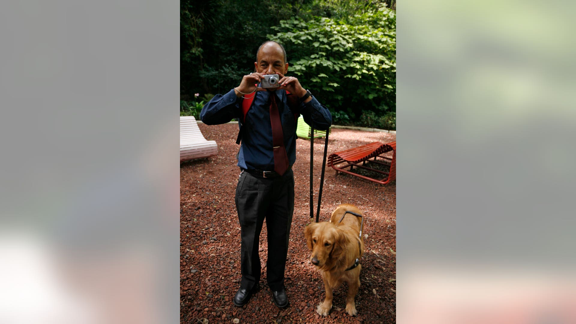 Mexico_Blind_Photogra_Carr_4_