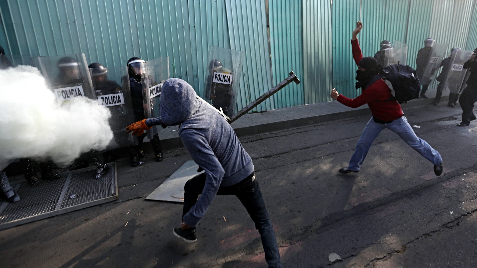 Mexico_Massacre_Anniv_Vros