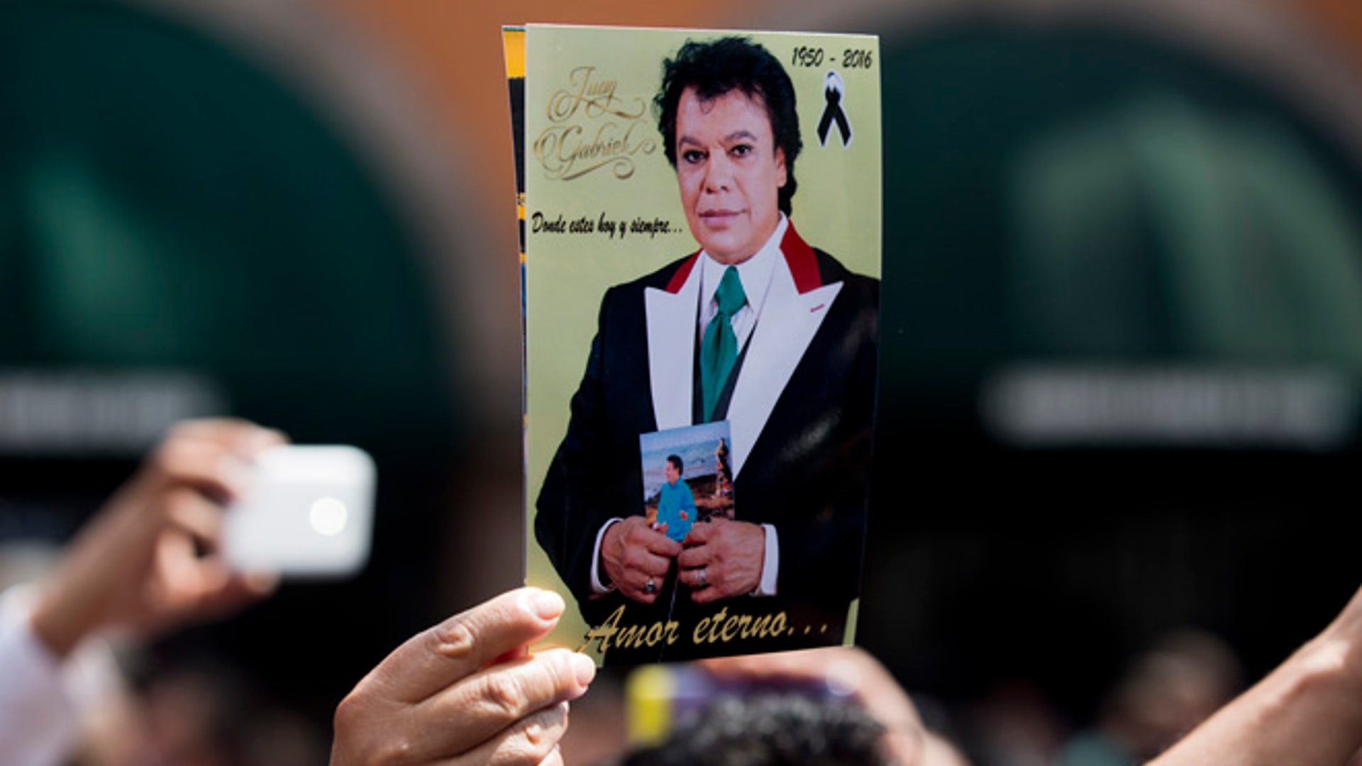 Mexico_Obit_Juan_Gabr_Garc_5_