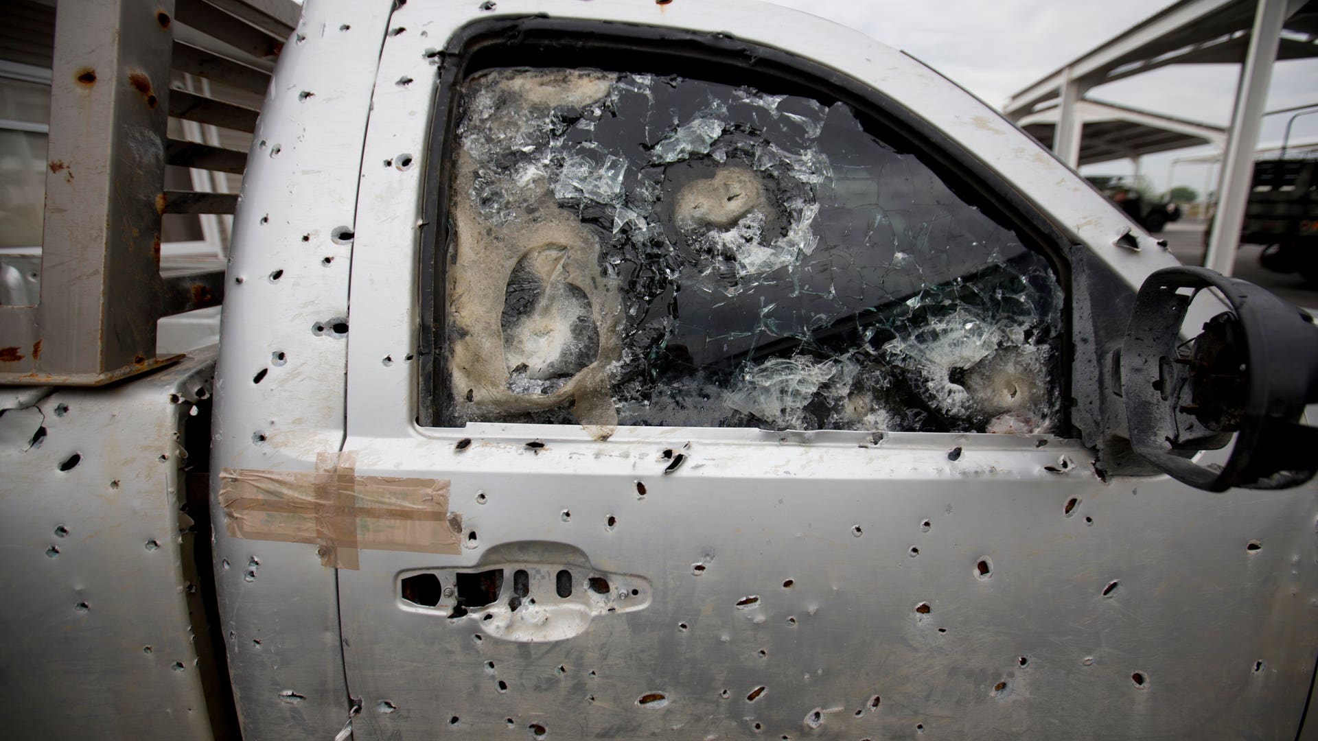 Mexico_Oil_Rustlers__1_