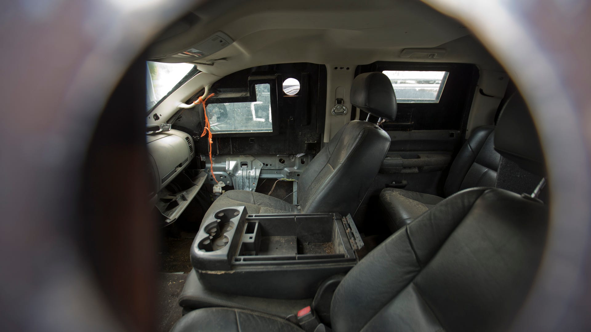 Mexico_Oil_Rustlers__2_