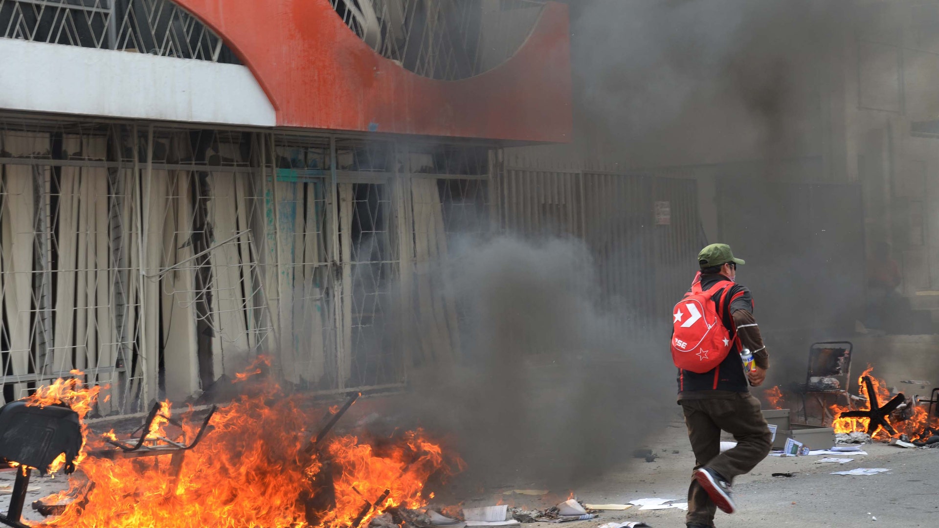 Mexico_Teachers_Revol_Grat