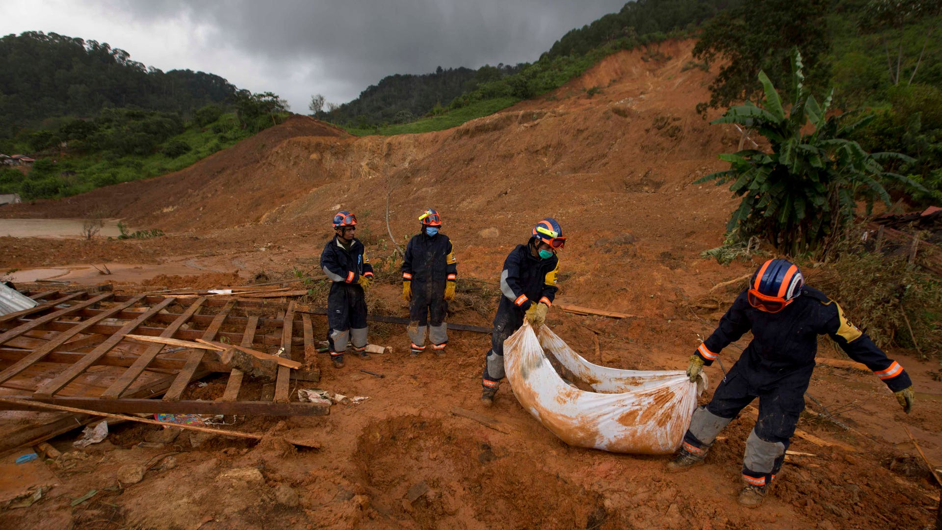 Mexico_Tropical_Weath_Vros__2_