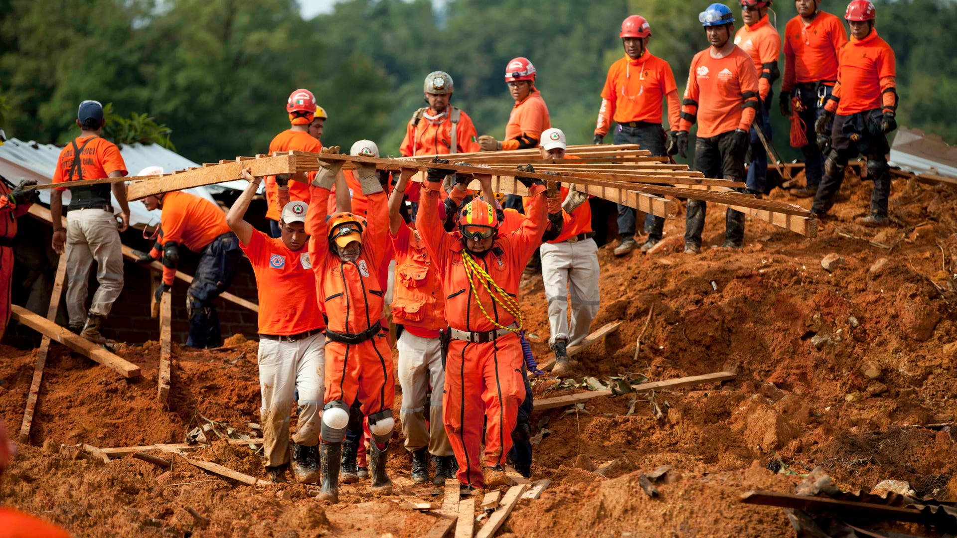 Mexico_Tropical_Weath_Vros