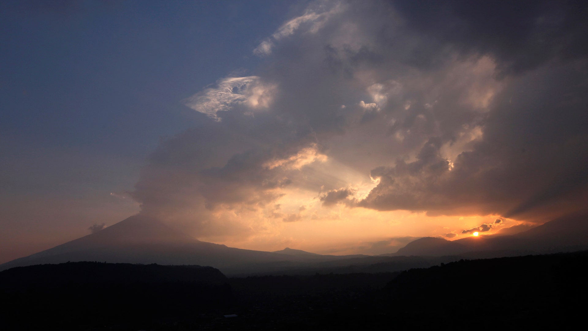 Mexico_Volcano_Garc_4_