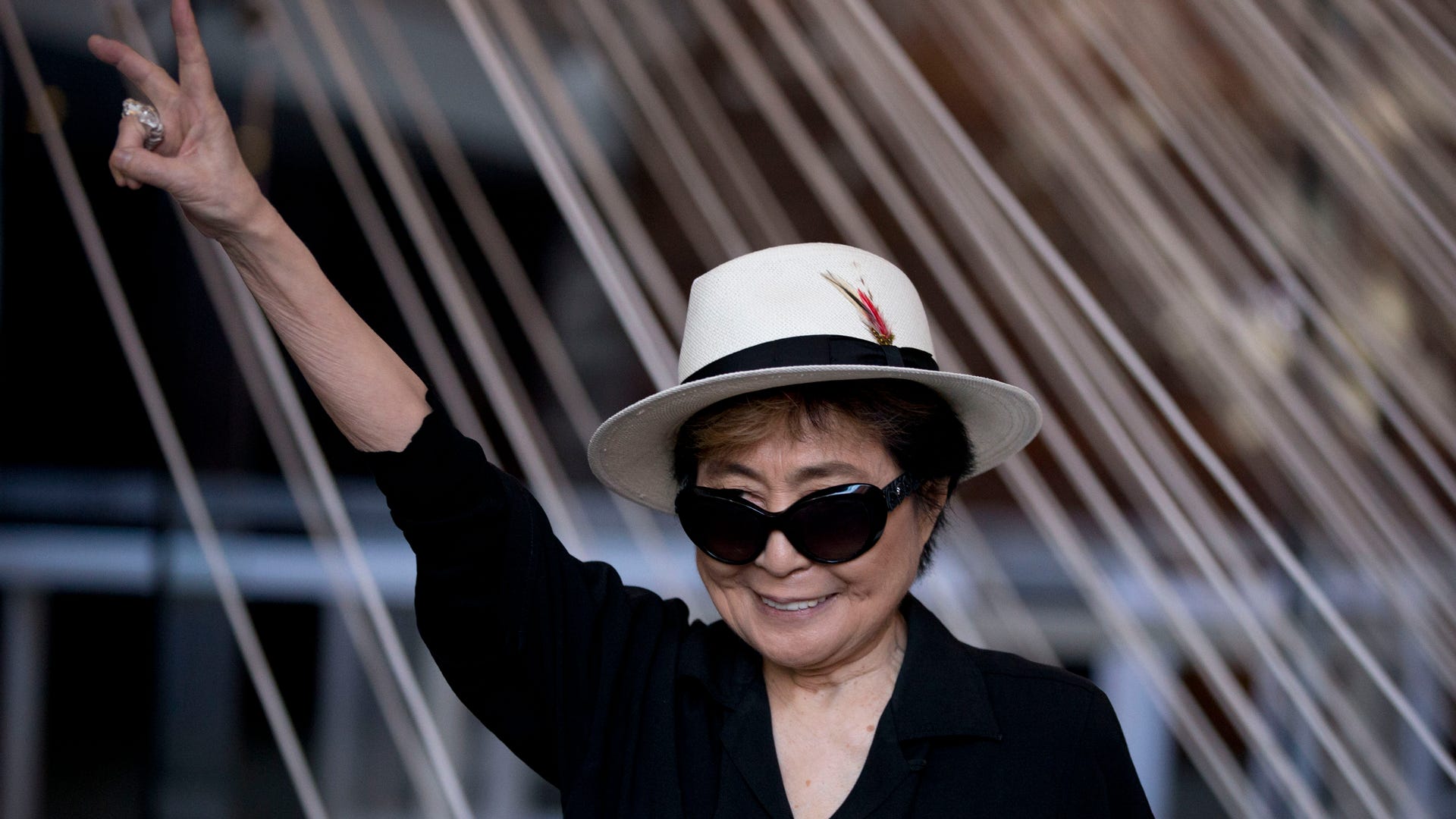 Mexico_Yoko_Ono__2_