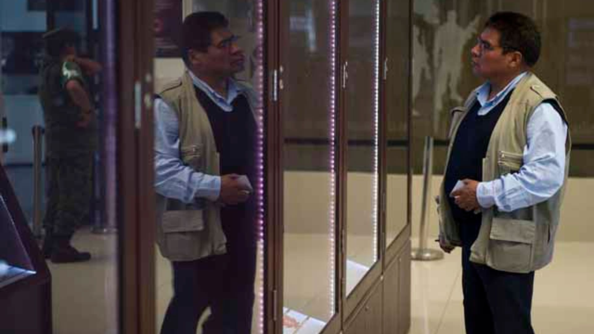 Mexico_Lone_Gun_Store__erika_garcia_foxnewslatino_com_5