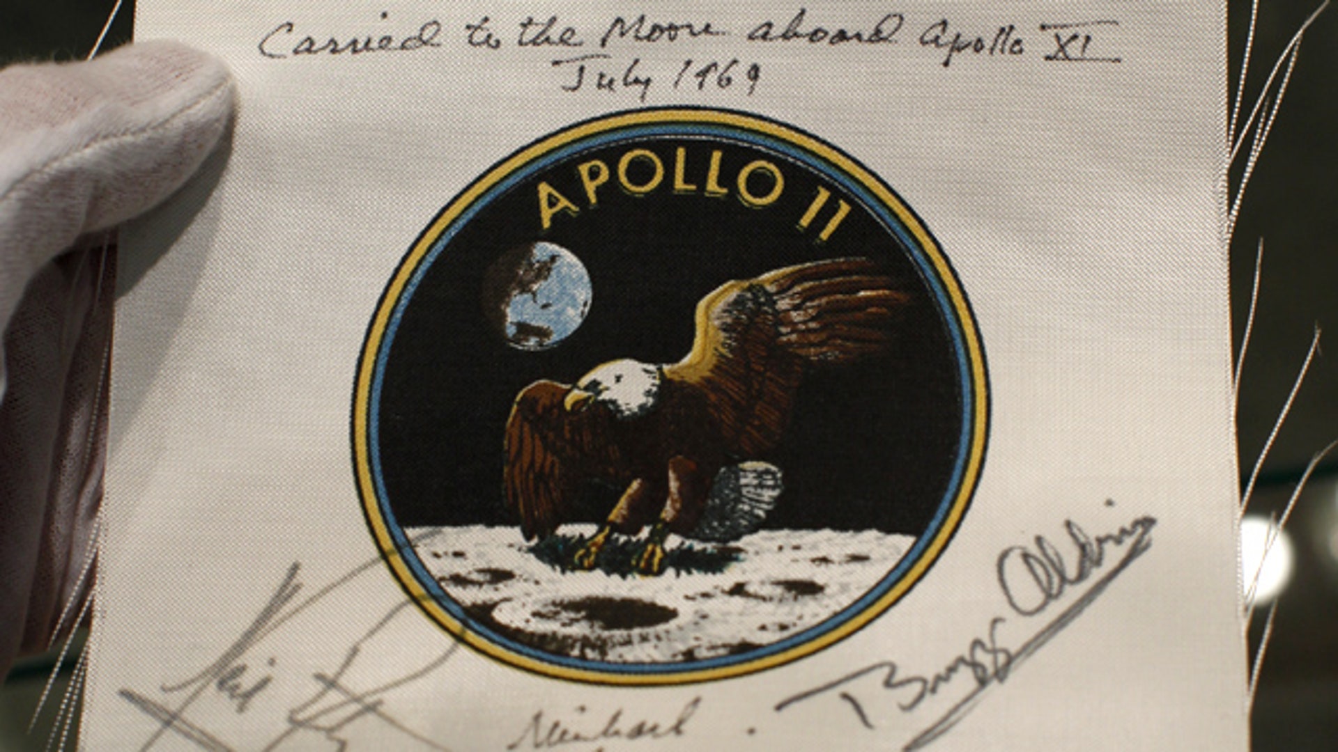 Michael_Collins_Apollo_11_Emblem2
