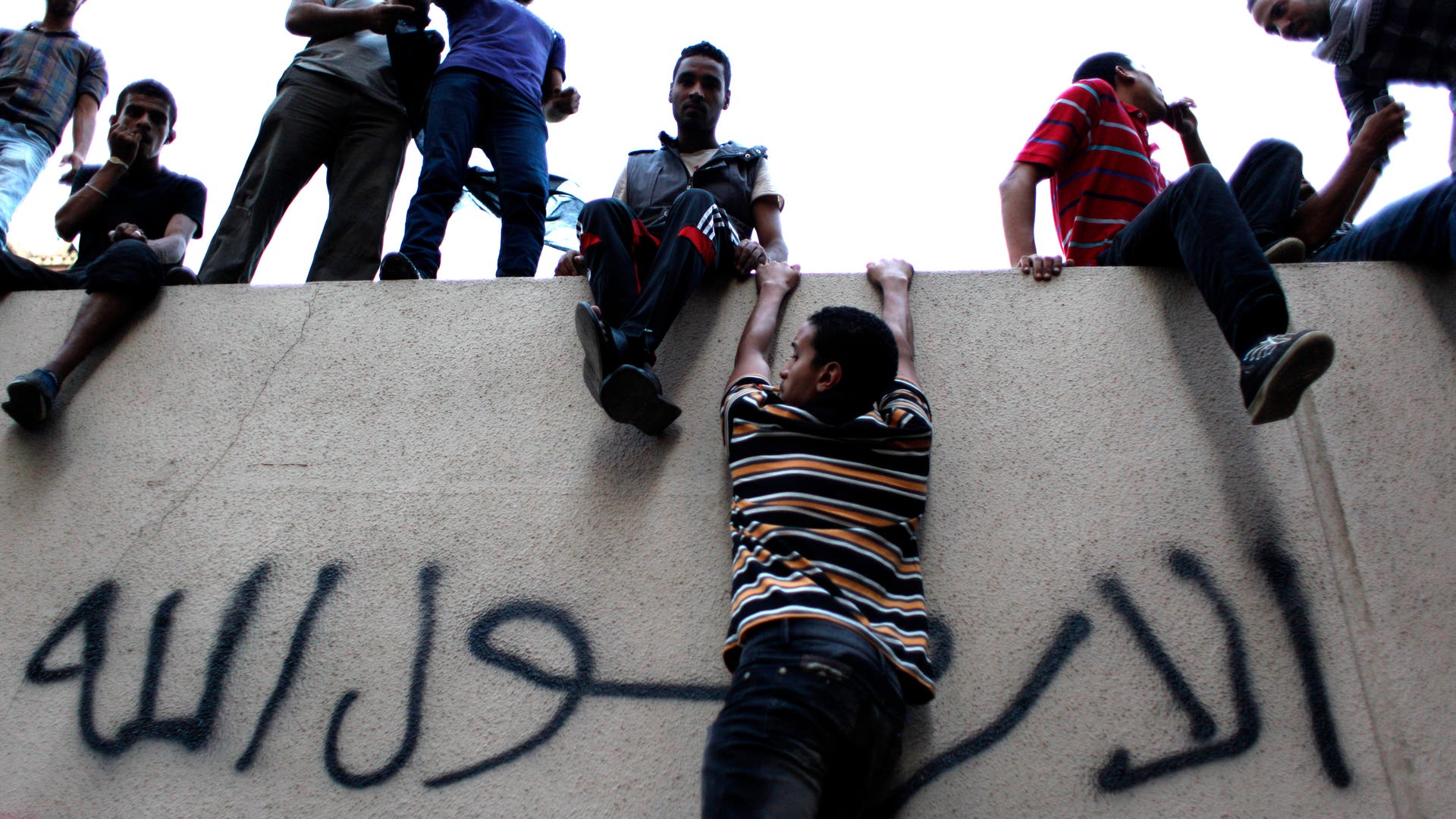 Mideast_Egypt_US_Angu__2_