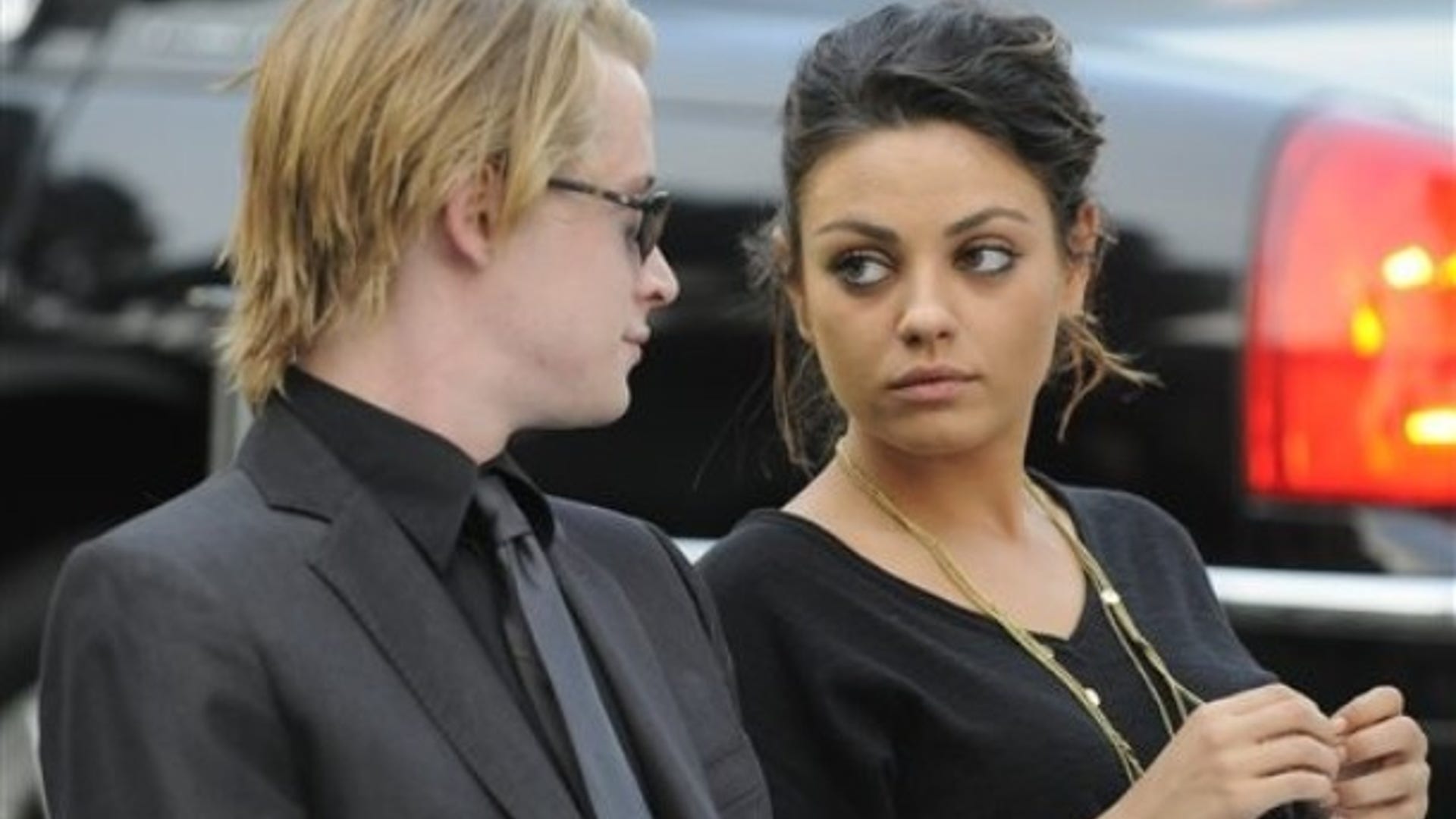 Mila_and_Macaulay_Culkin_kldjlk