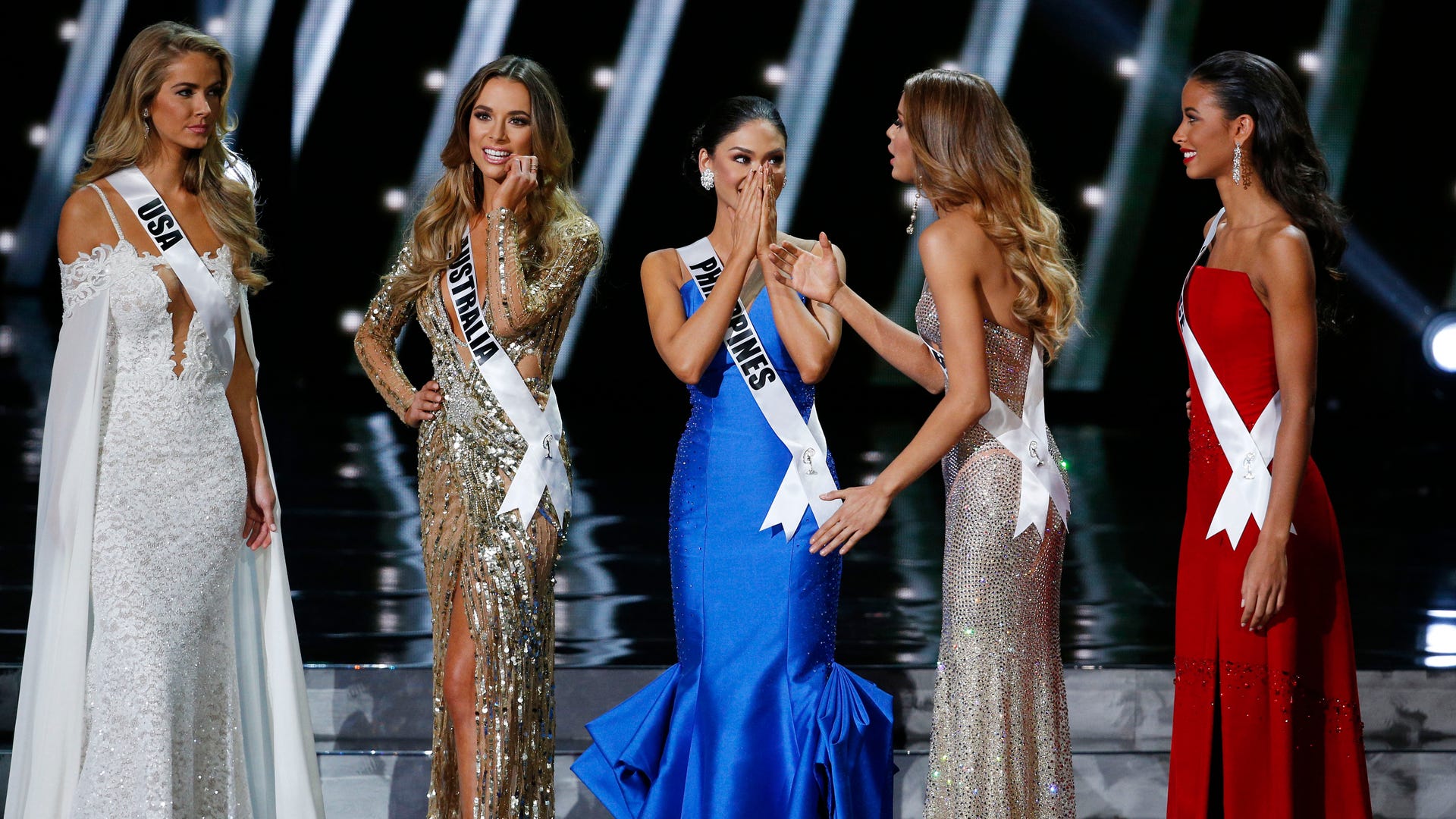 Miss_Universe_Pageant_Vros__12_