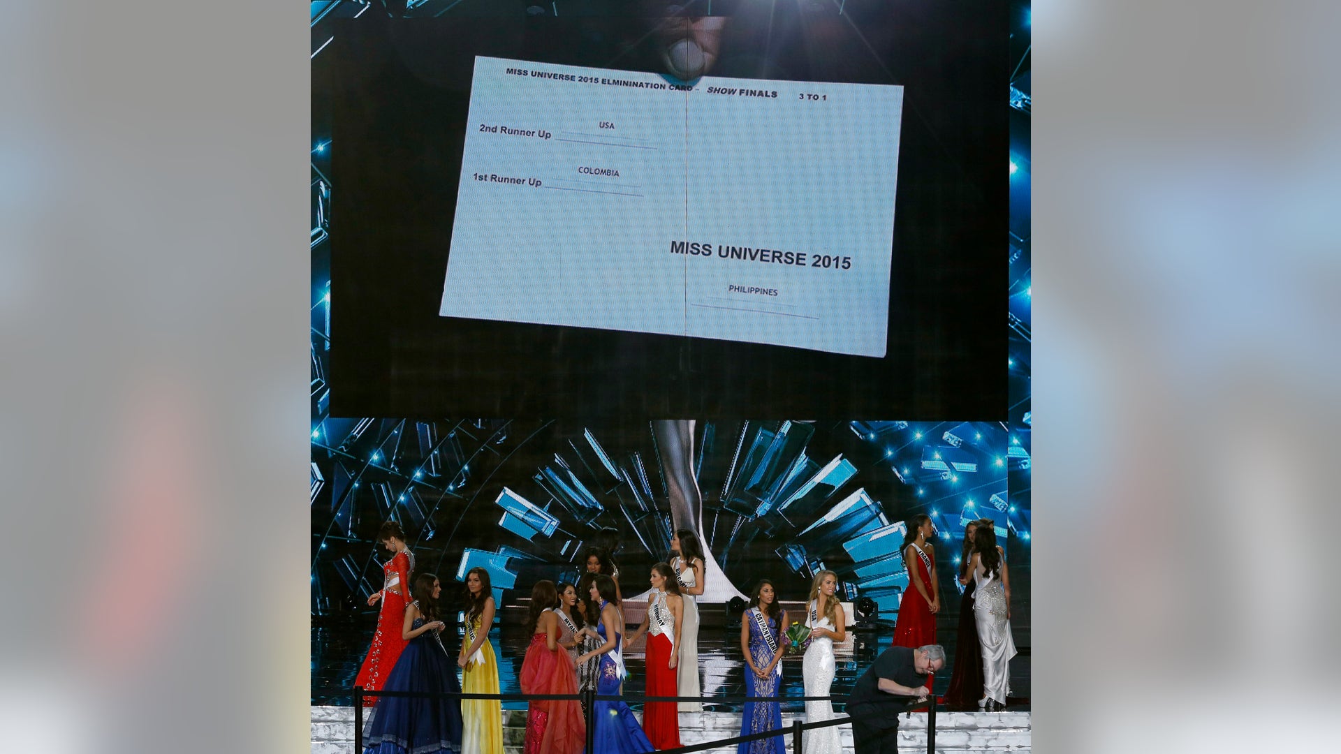 Miss_Universe_Pageant_Vros__4_