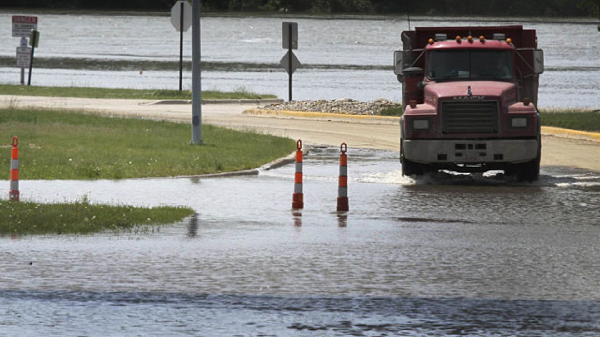 MoRiver_Flooding4