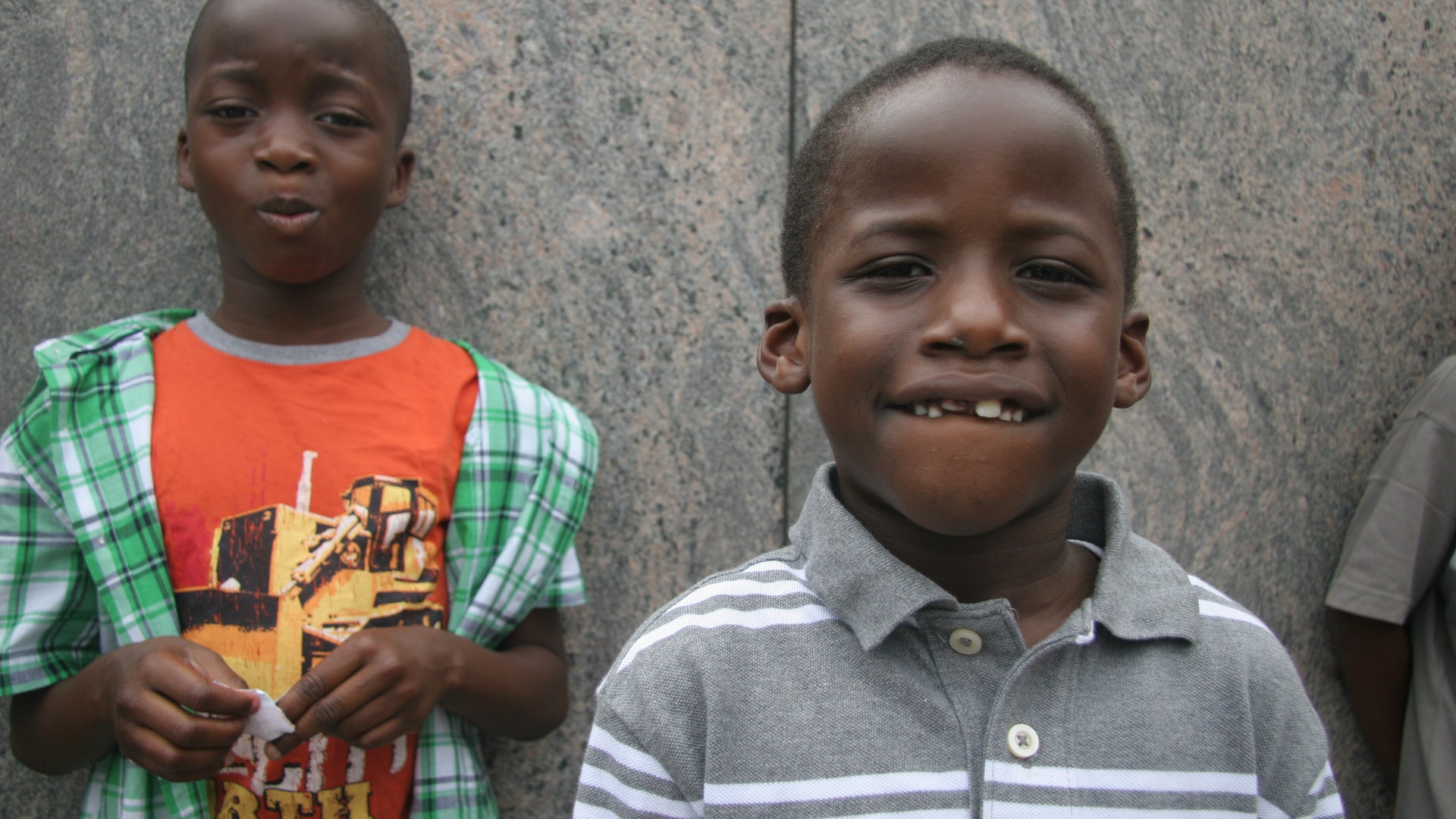 NEWARK_RALLY_TWO_KIDS