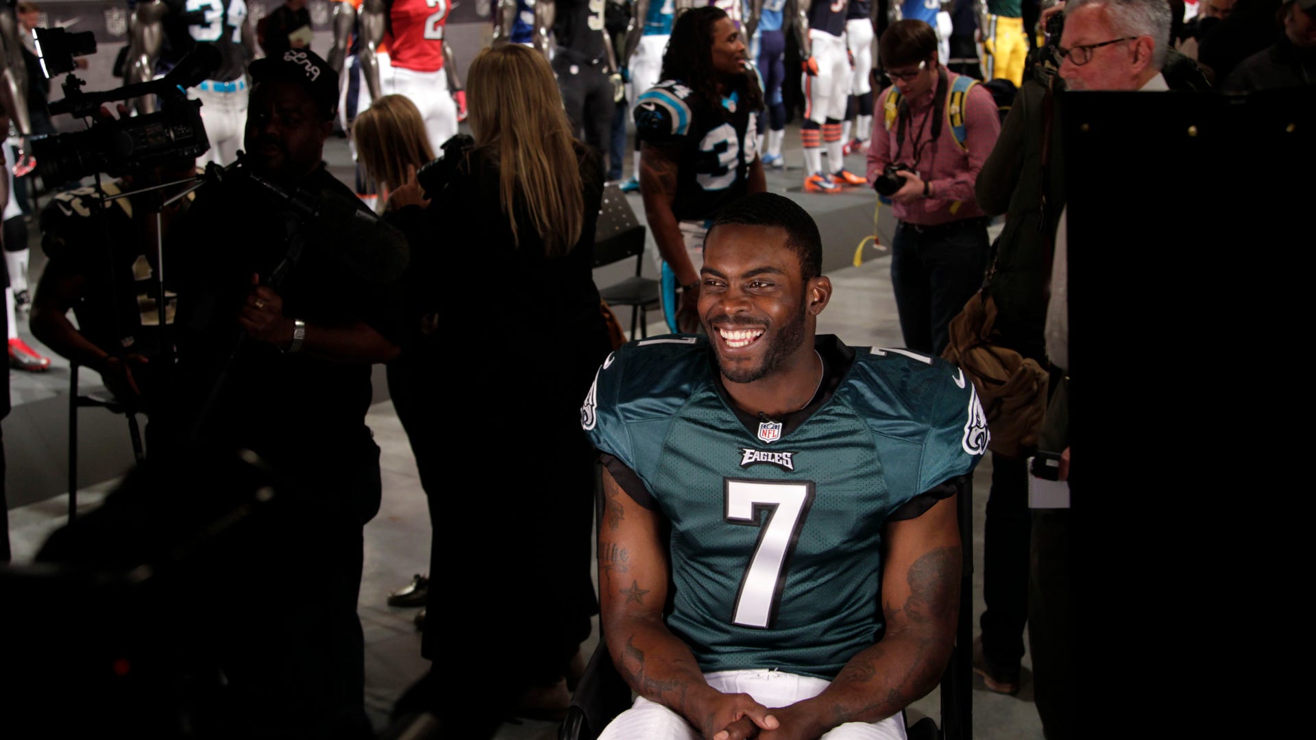 NFL_Uniforms_Football_7