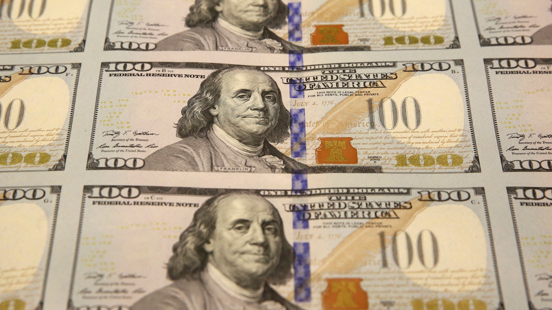 US Dollar stable despite trade war terror Printable play money, Money template, Как выглядят долларовые купюры нового образца Как выглядят долларовые купюры нового образца Как выглядят долларовые купюры нового образца New $100 Bills Finally Hit The Street Fox News