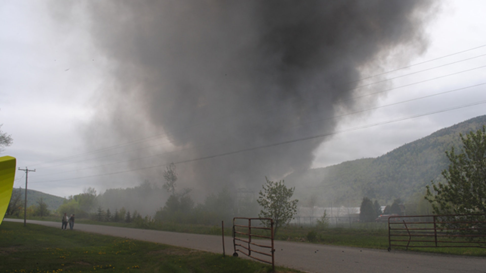 New_Hampshire_Explosion4
