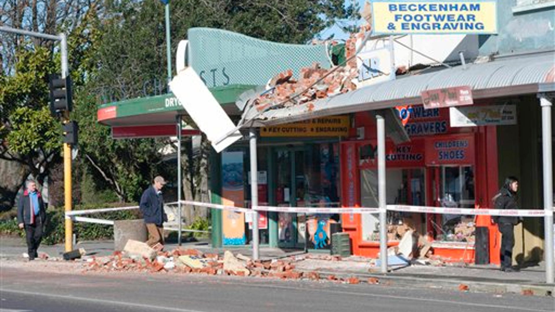 Building Damaged in Quake