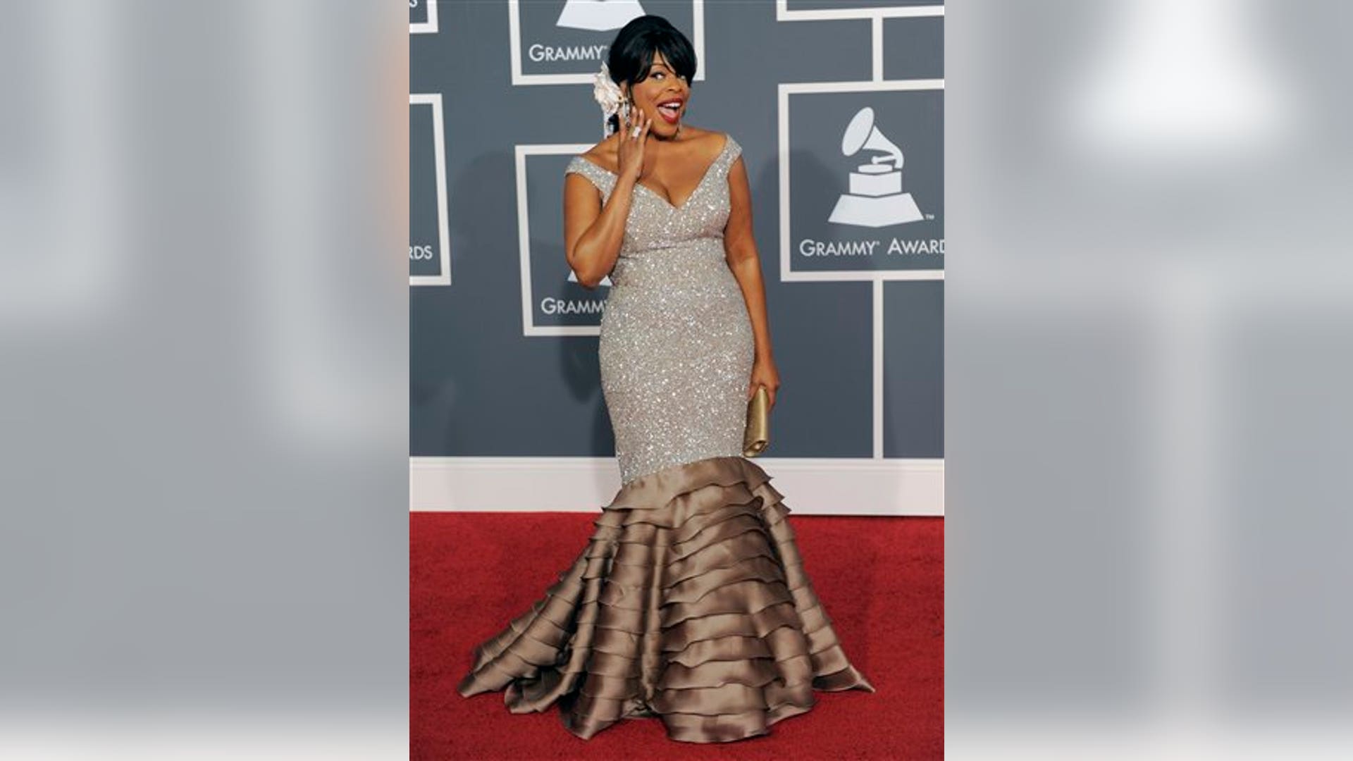 Niecy_Nash_kjoi