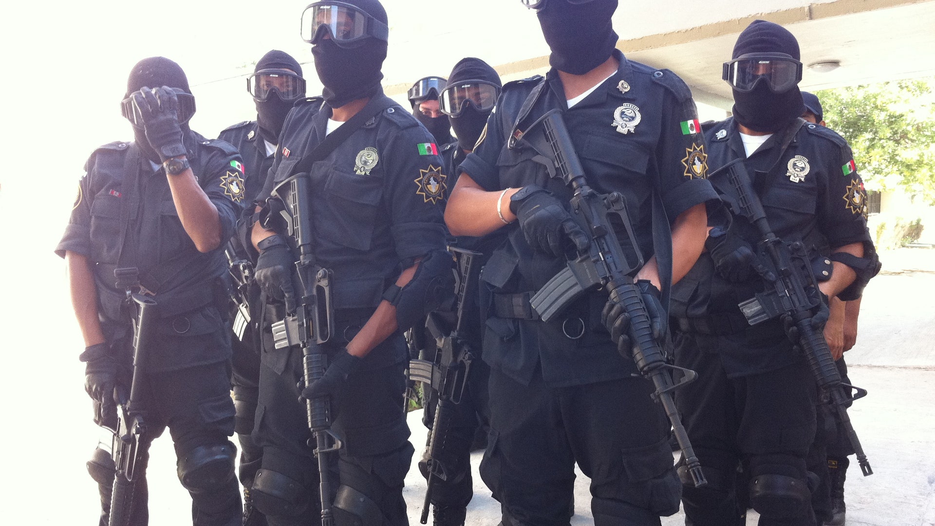 NuevaFuerzaPoliceAcademyMoneyShot