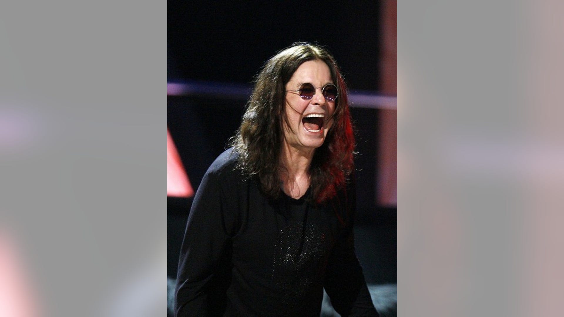 Ozzy_Performs_with_Metallica